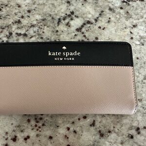 Kate Spade Black and Cream Wallet